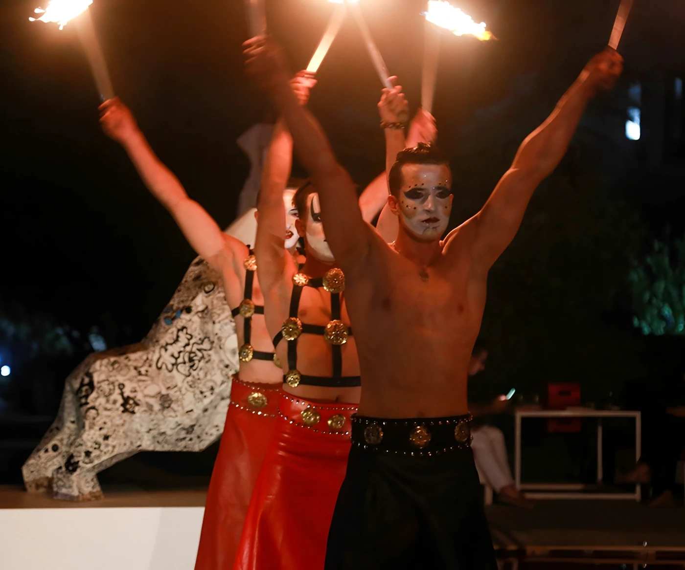 Gladiateurs - trio aux torches enflammées